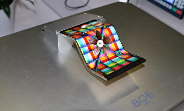 Huawei aims to launch world's first foldable screen phone ahead of samsung