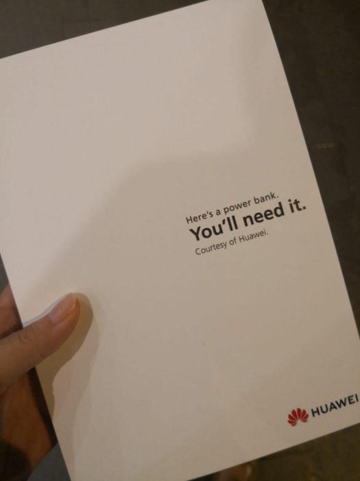 Huawei Trolls Apple Free Powerbanks