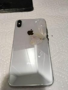 Iphone Xsmaxqueimado02.jpeg
