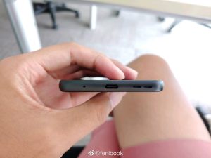 Nokia Leaked Smartphone Hands On 03